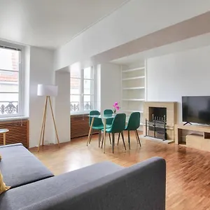 Luxurious 3 Bedrooms Le Marais Beauregard Free Netflix Appartement