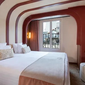 4* Hotell Sacha