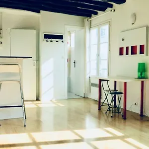 Cosy 25 Sqm In Heart Of Appartement